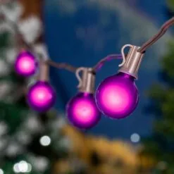 100 G40 Globe String Light Set With Purple Bulbs On Brown Wire -Holiday Lights Sales 0032620 100 g40 globe string light set with purple bulbs on brown wire